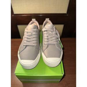 Cariuma OCA Low Grey Premium Leather Sneaker- Size W11/M9.5